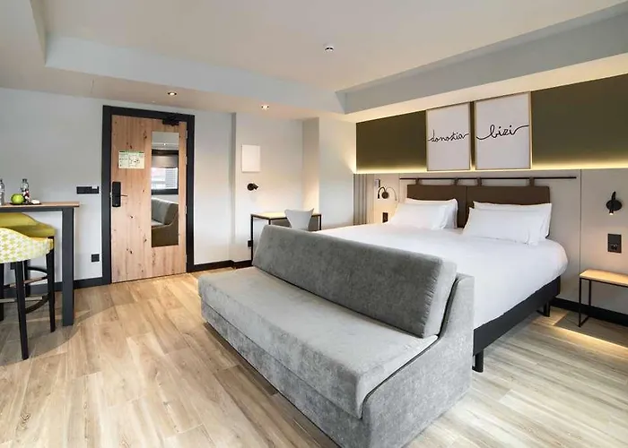 Leonardo Boutique Hotel 2*