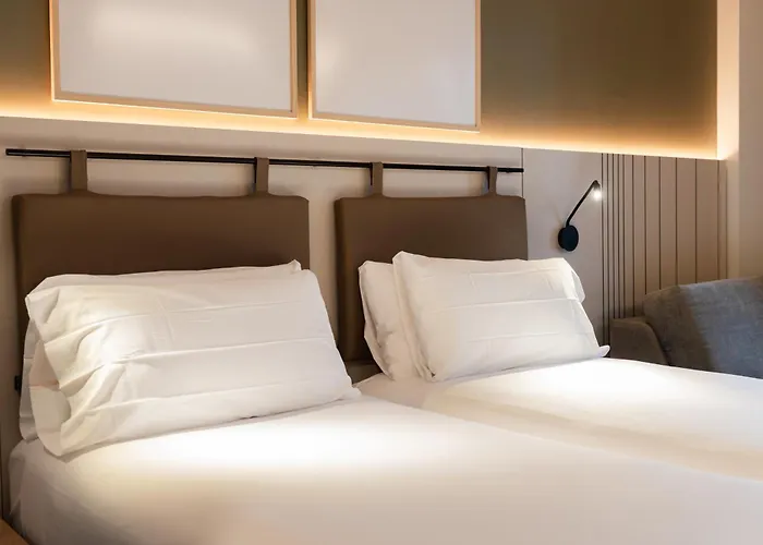 Leonardo Boutique Hotel 2*