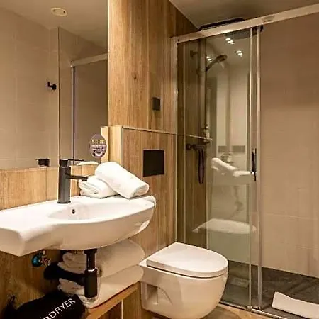Hotel Leonardo Boutique 2*