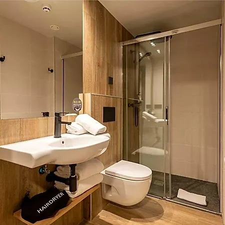 Hotel Leonardo Boutique