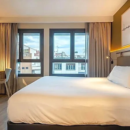 Leonardo Boutique Hotel 2*